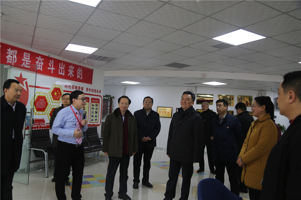 熱烈歡迎全國總工會副主席，書記處書記魏地春及省總工會王保存主席一行蒞臨安陽青峰網(wǎng)絡(luò)參觀指導(dǎo)